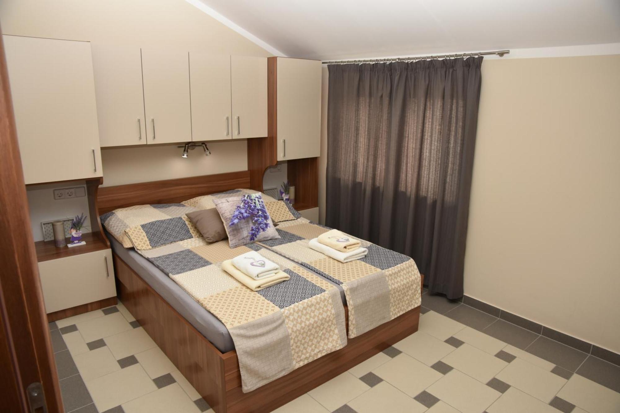 Apartments Lavendula Водице Екстериор снимка