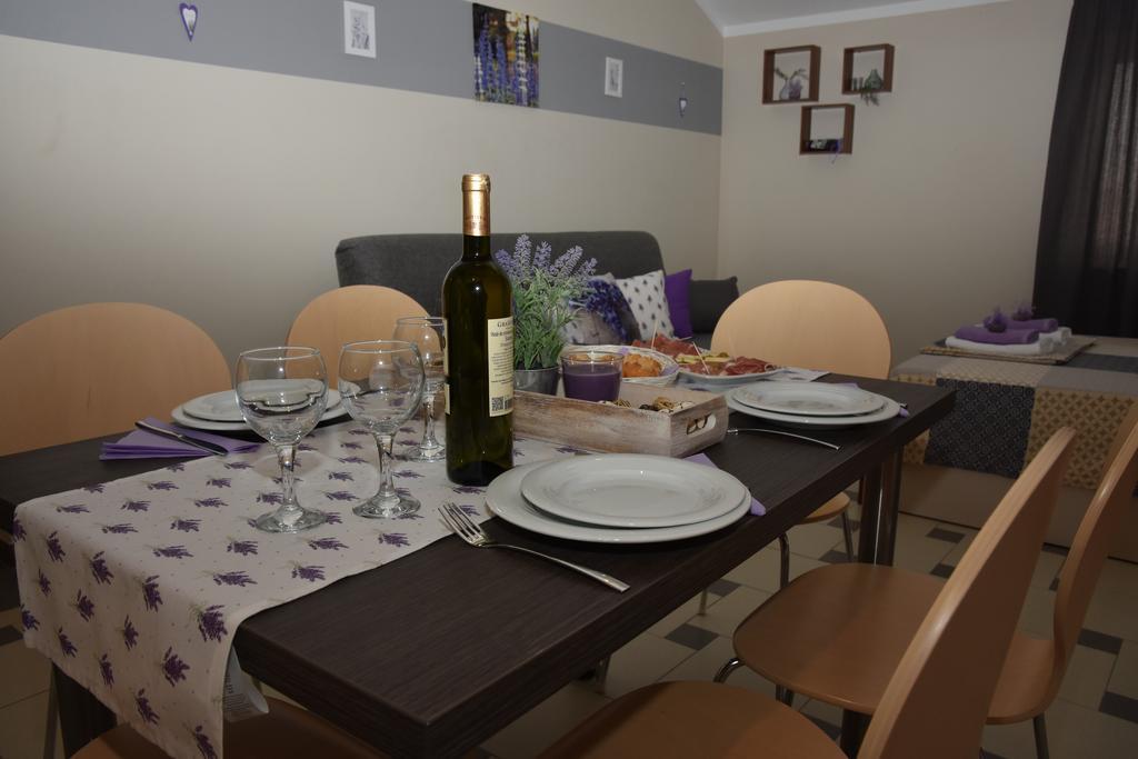 Apartments Lavendula Водице Екстериор снимка