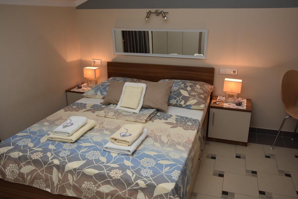 Apartments Lavendula Водице Екстериор снимка